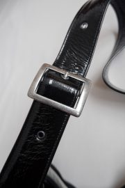 Buckle Banana XL Crushed Patent Black - Image 7