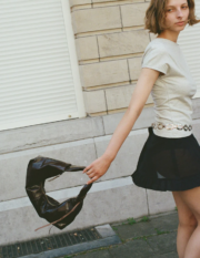 Slouchy Shoulder Bag - crushed patent coffee – Obrázok 5
